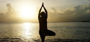 Como A Meditação Pode Ajudar A Melhorar A Saúde Mental E Física